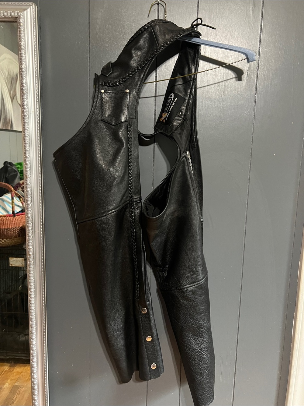 X element riding chaps